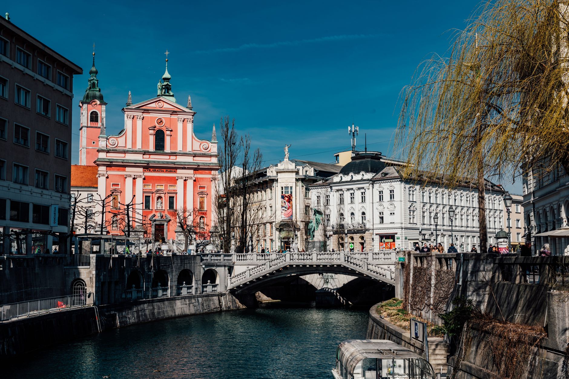 Ljubljana, Slovenija — lokacija Dopa Popa